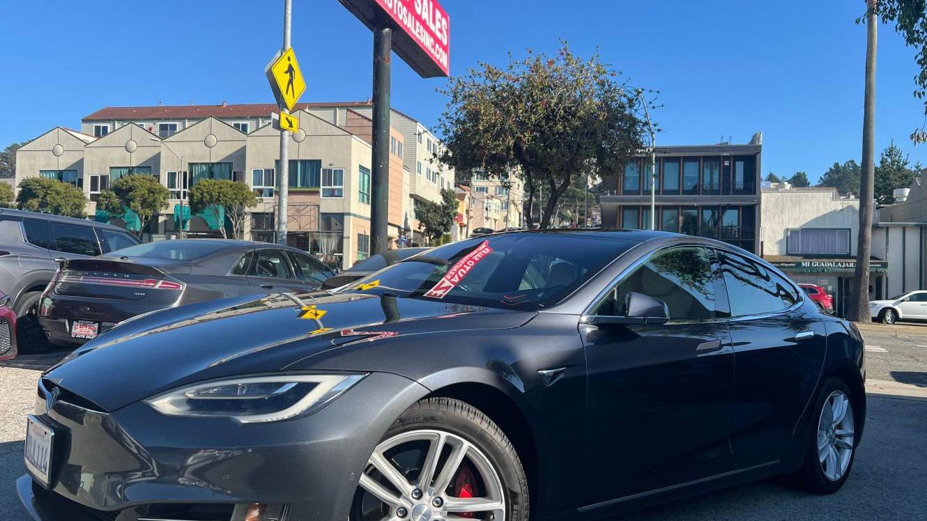 TESLA MODEL S 2017 5YJSA1E42HF184037 image